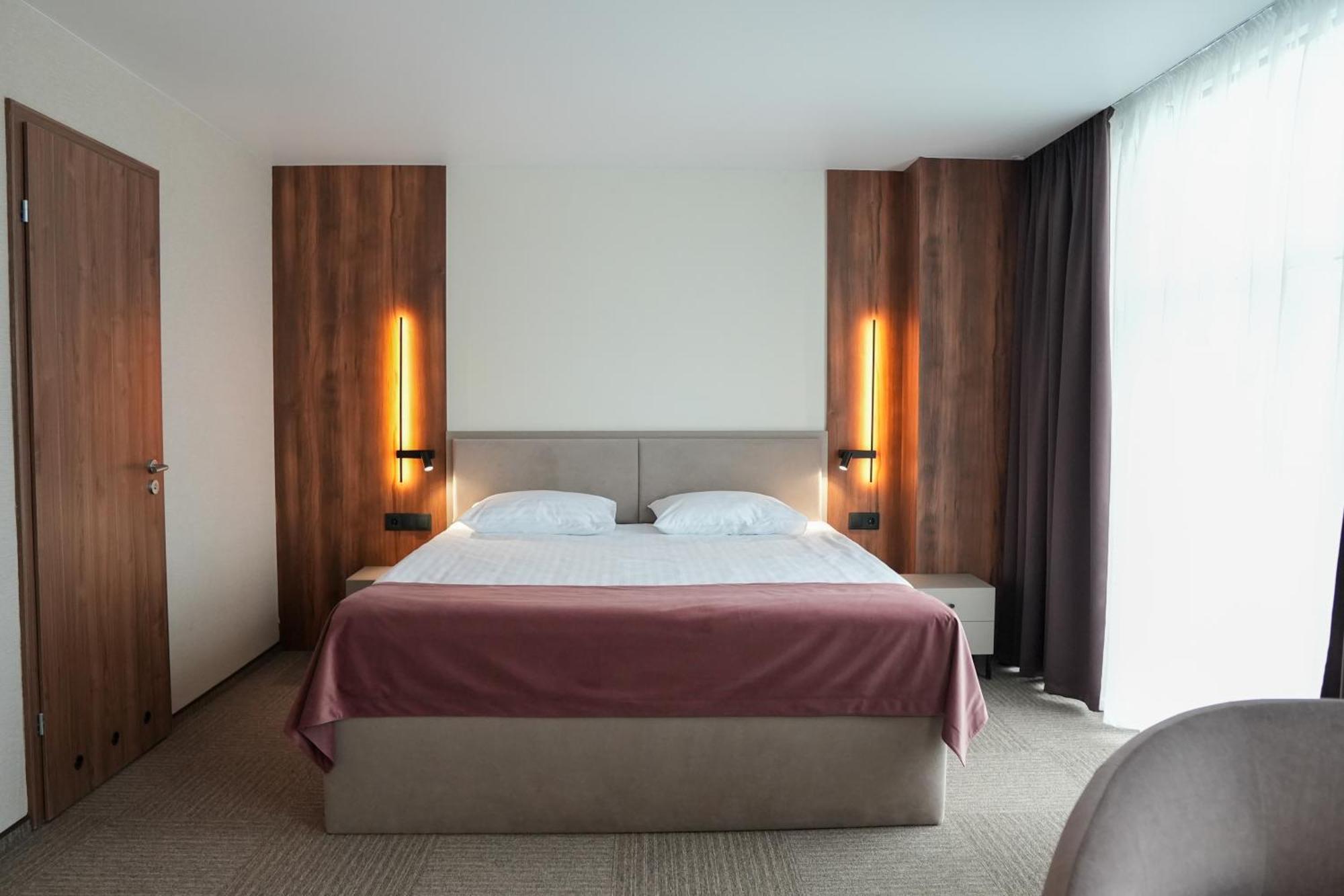 Optima Collection River Park Луцк Экстерьер фото